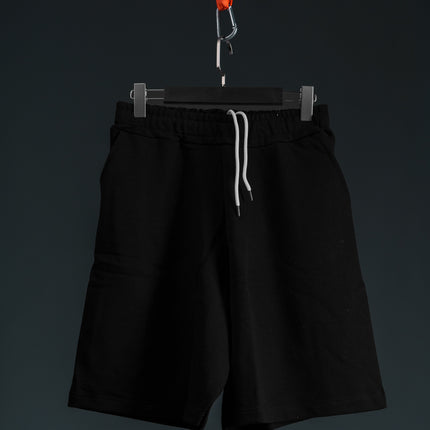 BERMUDA IN TUTA BY “STYLEINTHEBLOCK”