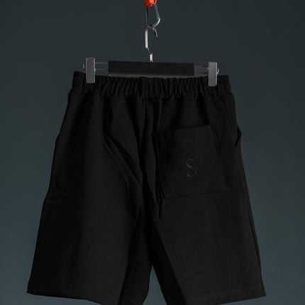 BERMUDA IN TUTA BY “STYLEINTHEBLOCK”