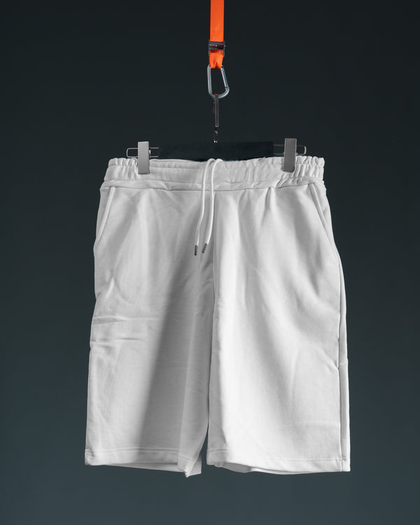BERMUDA IN TUTA BY “STYLEINTHEBLOCK”